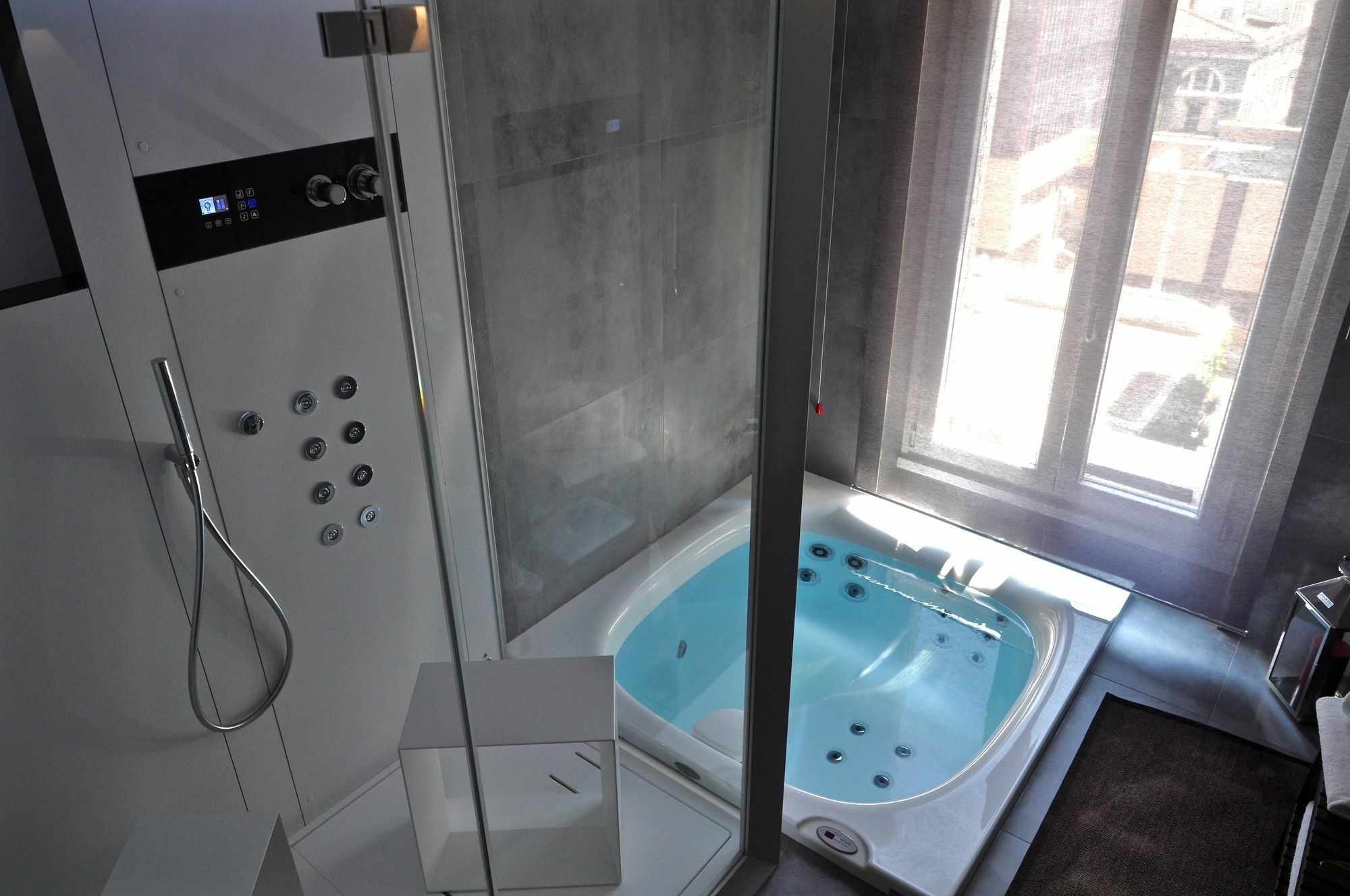 Place 24 Suites & Wellness روما المظهر الخارجي الصورة